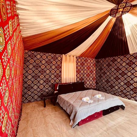 Wadi Rum Bedouin Tour With A Camp 외부 사진
