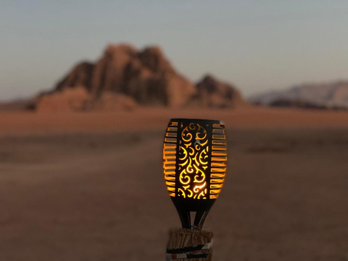 Wadi Rum Bedouin Tour With A Camp 외부 사진