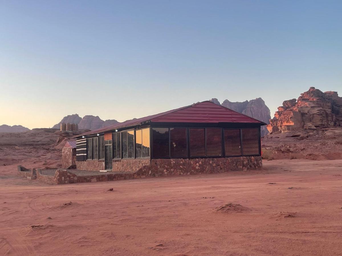 Wadi Rum Bedouin Tour With A Camp 외부 사진