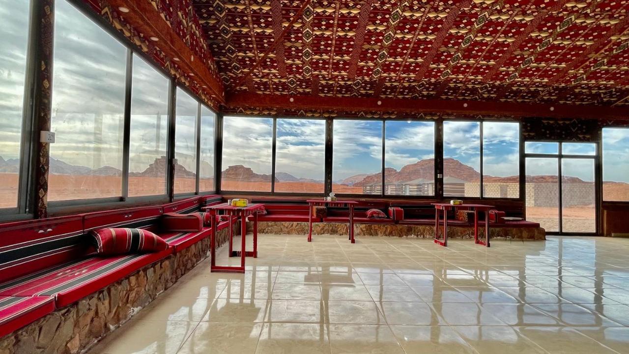 Wadi Rum Bedouin Tour With A Camp 외부 사진
