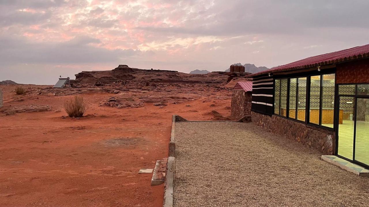 Wadi Rum Bedouin Tour With A Camp 외부 사진