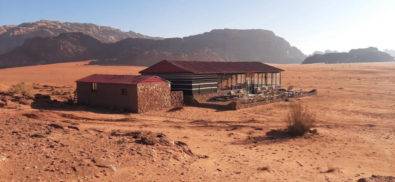 Wadi Rum Bedouin Tour With A Camp 외부 사진