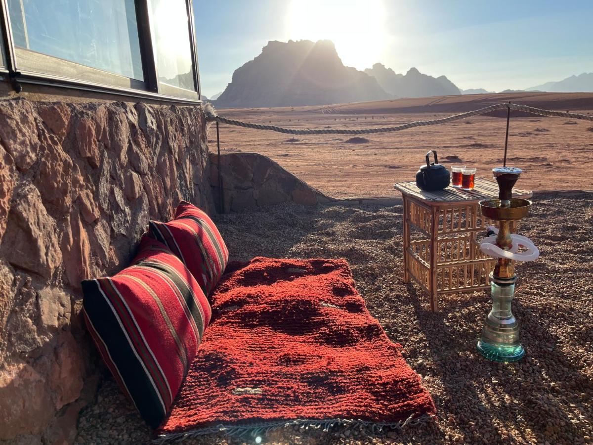 Wadi Rum Bedouin Tour With A Camp 외부 사진