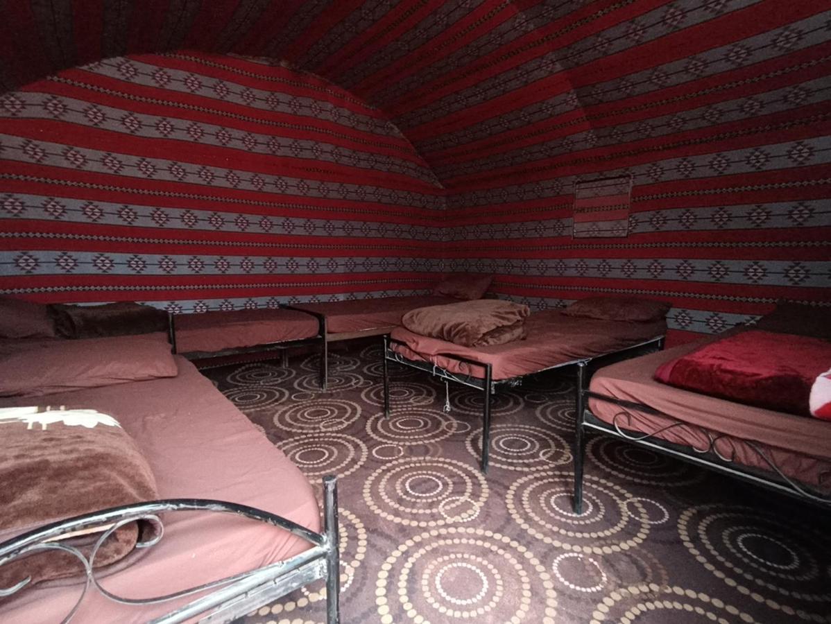 Wadi Rum Bedouin Tour With A Camp 외부 사진