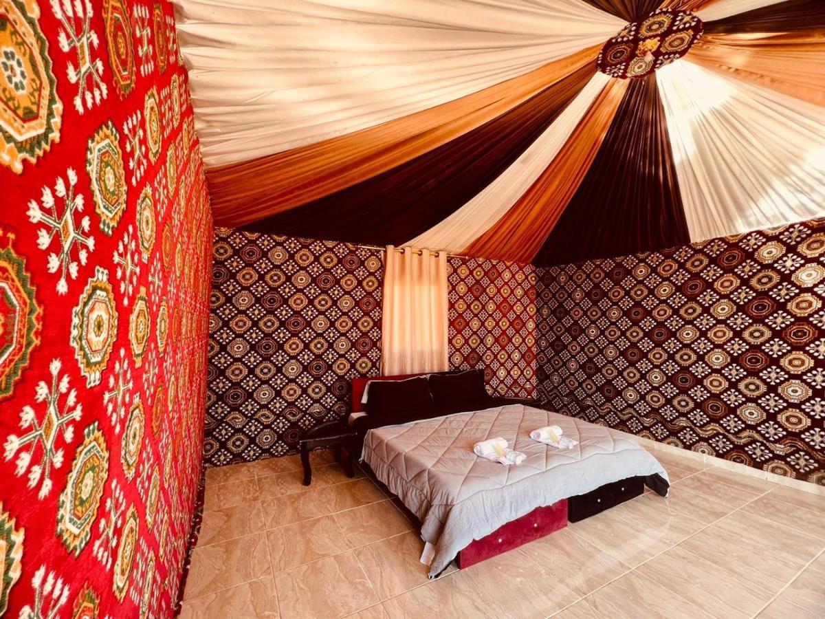 Wadi Rum Bedouin Tour With A Camp 외부 사진