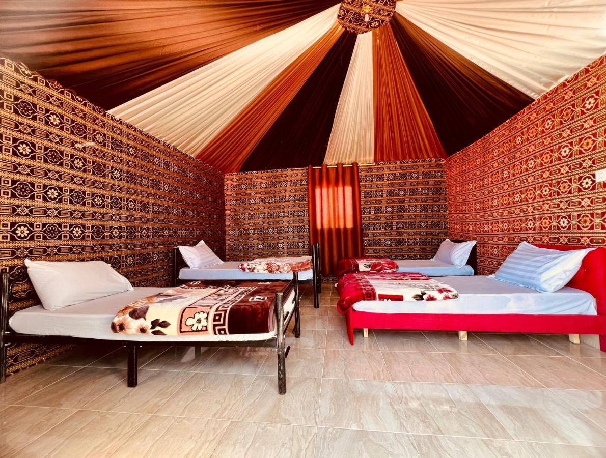 Wadi Rum Bedouin Tour With A Camp 외부 사진