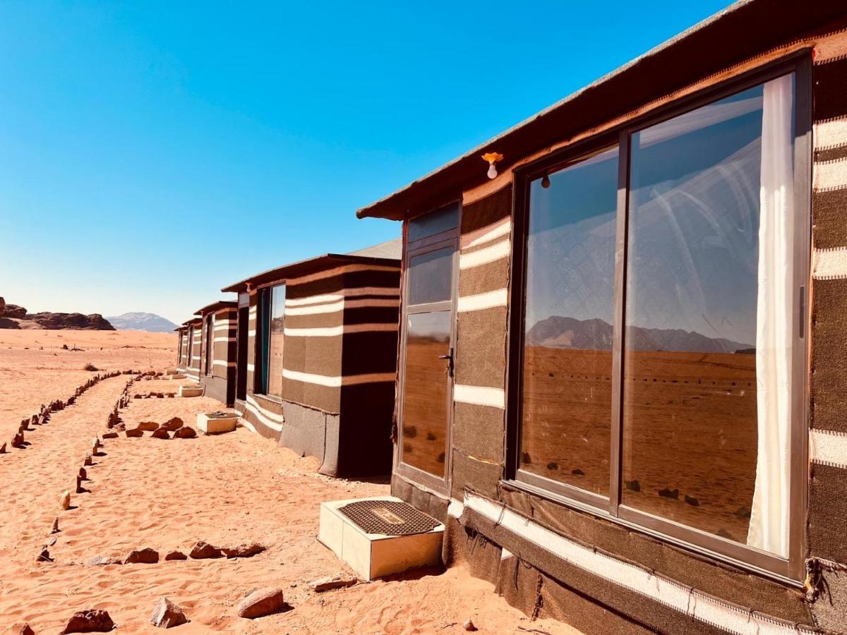 Wadi Rum Bedouin Tour With A Camp 외부 사진